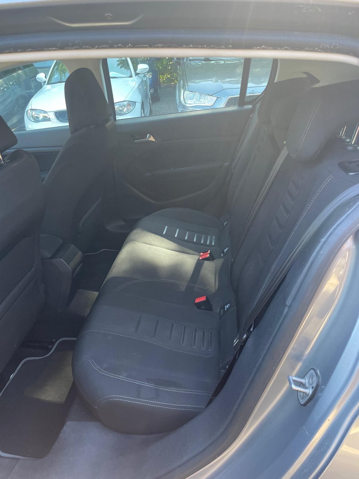 PEUGEOT 308 1.6 THP Allure-image-13