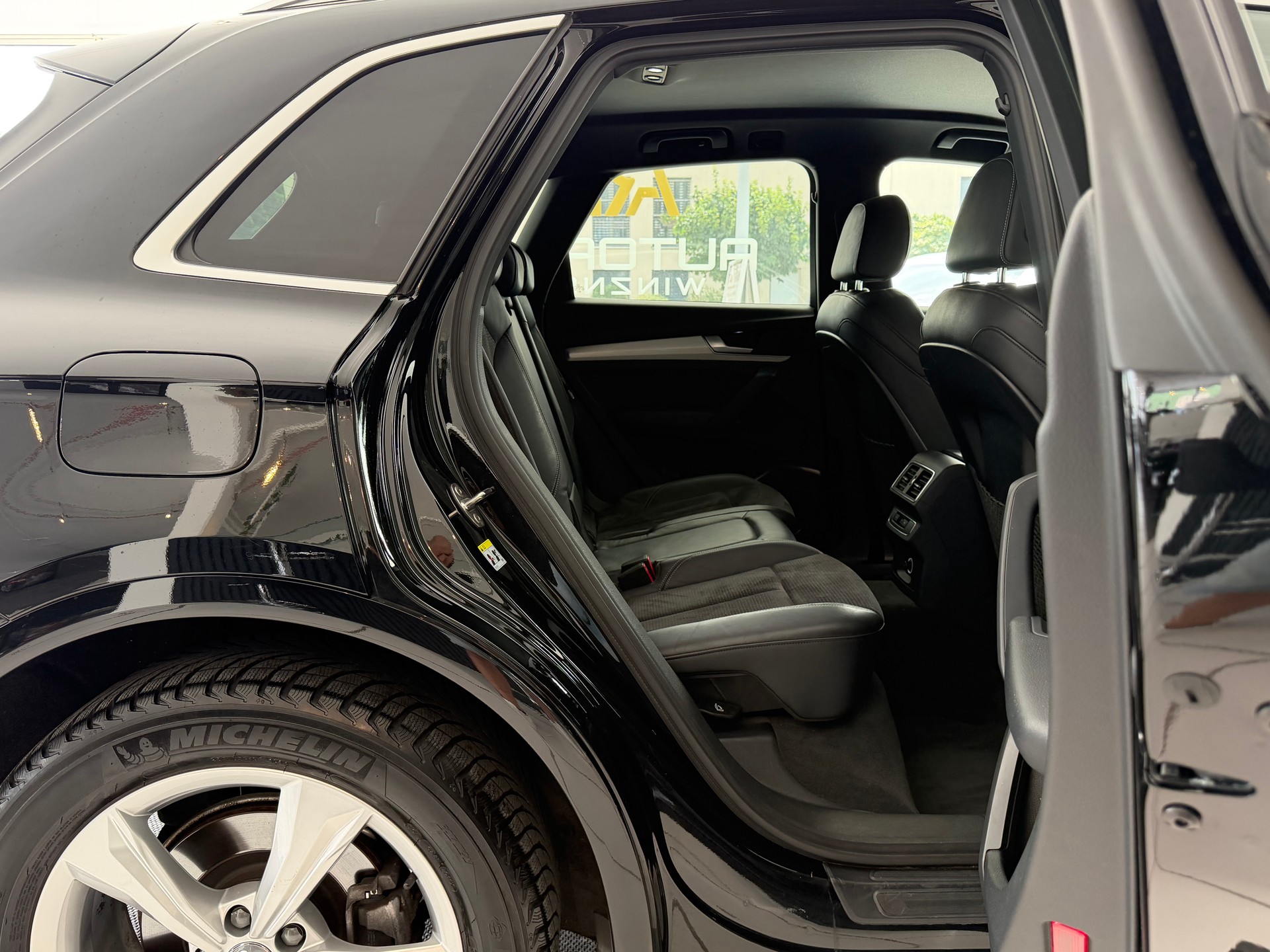 AUDI Q5 2.0 TFSI sport quattro S-tronic **TOP Ausstattung**-image-23