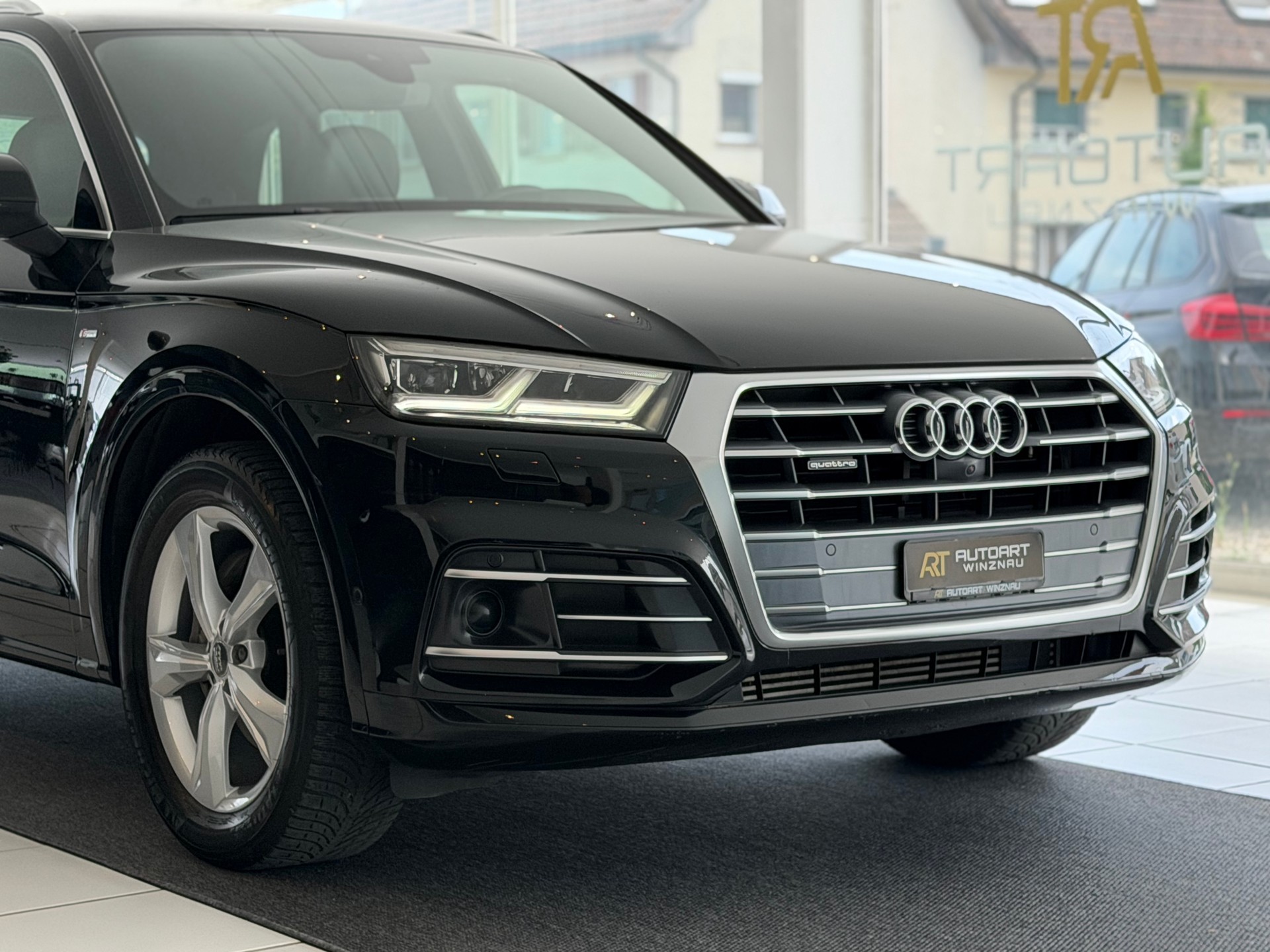 AUDI Q5 2.0 TFSI sport quattro S-tronic **TOP Ausstattung**-image-3