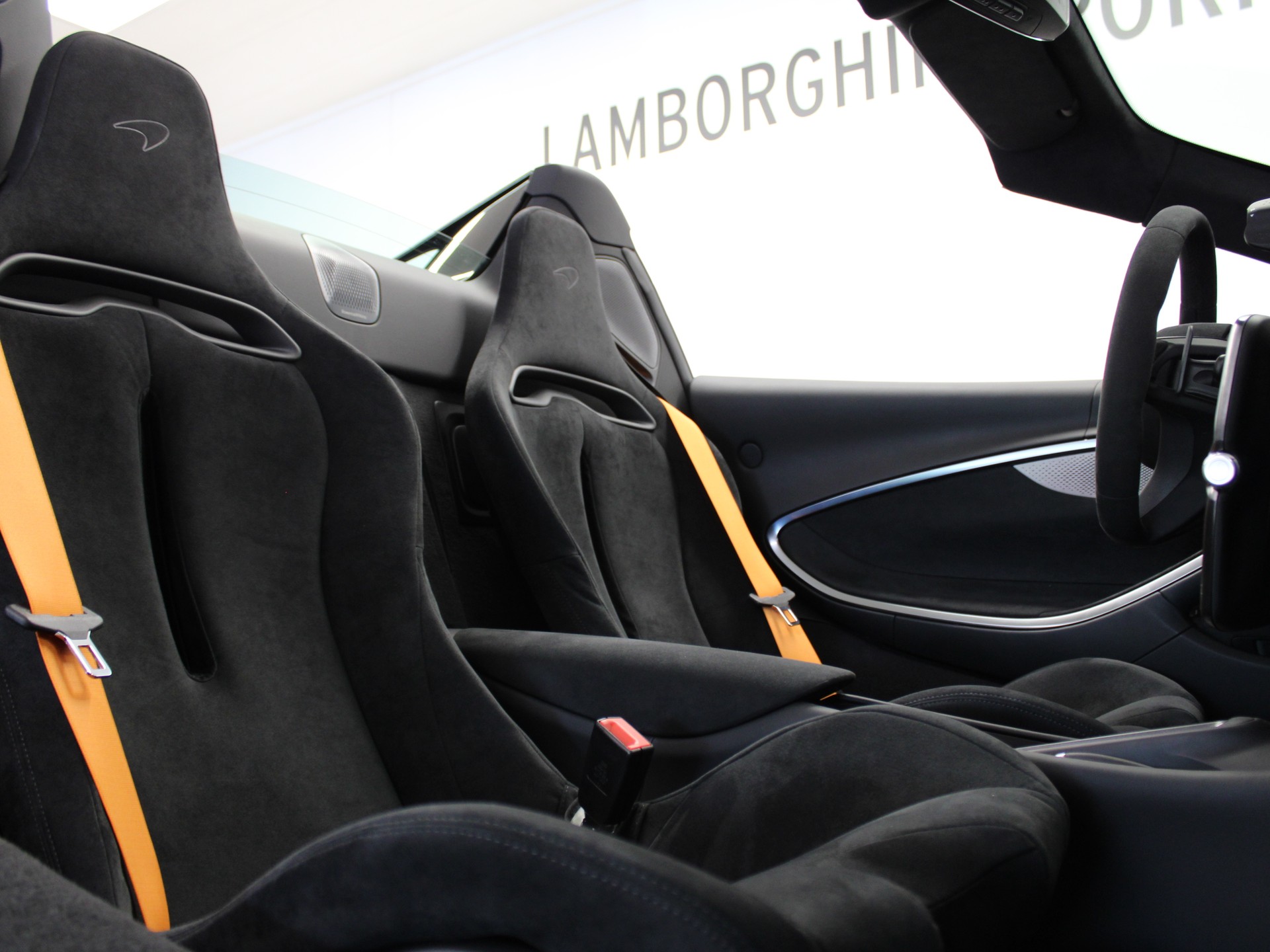 McLAREN Artura Spider-image-5