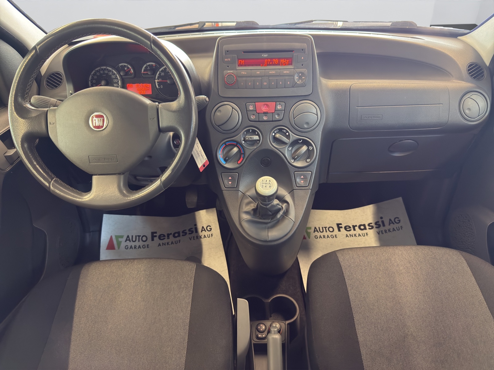 FIAT Panda 1.3 16V JTD Climbing 4x4-image-11