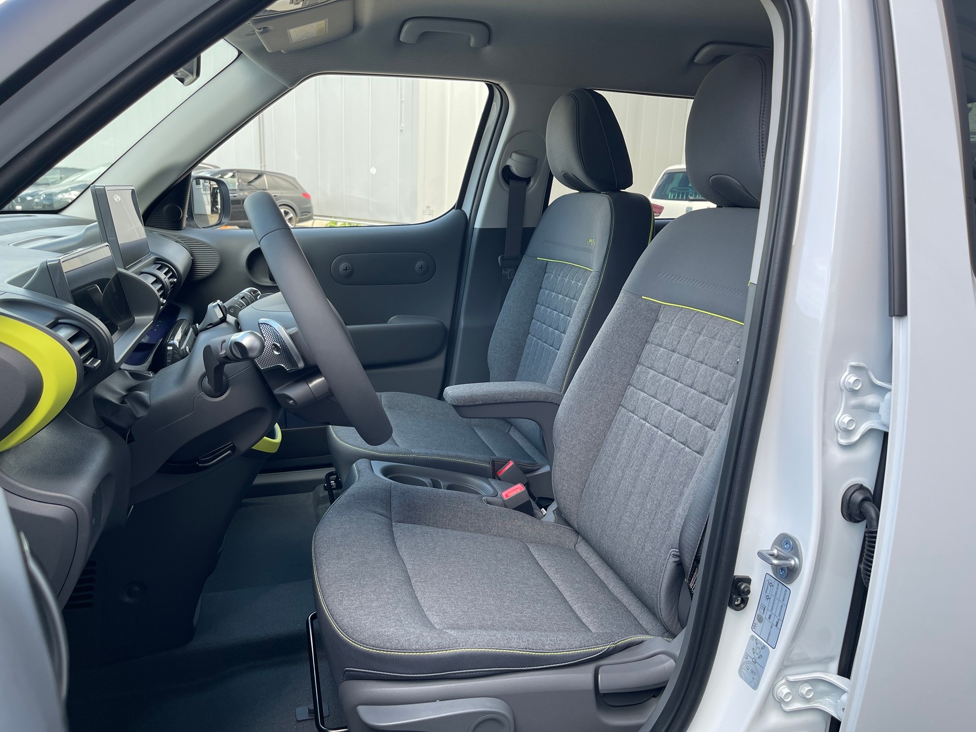 HYUNDAI Inster 49kWh Vertex Cross-image-6