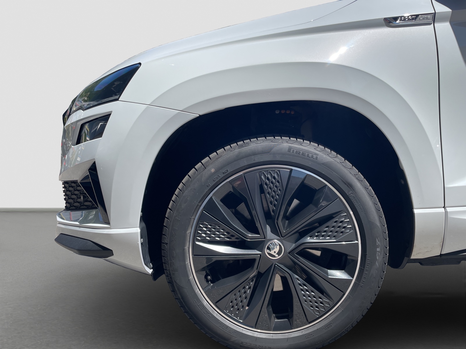SKODA Karoq 1.5 TSI SportLine DSG-image-4