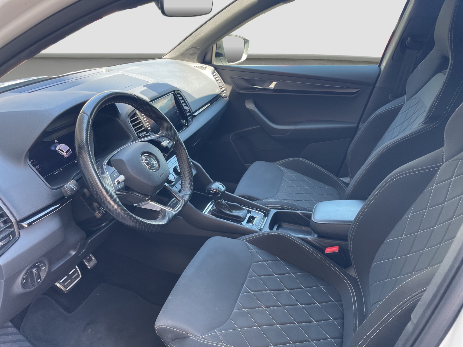 SKODA Karoq 1.5 TSI SportLine DSG-image-7