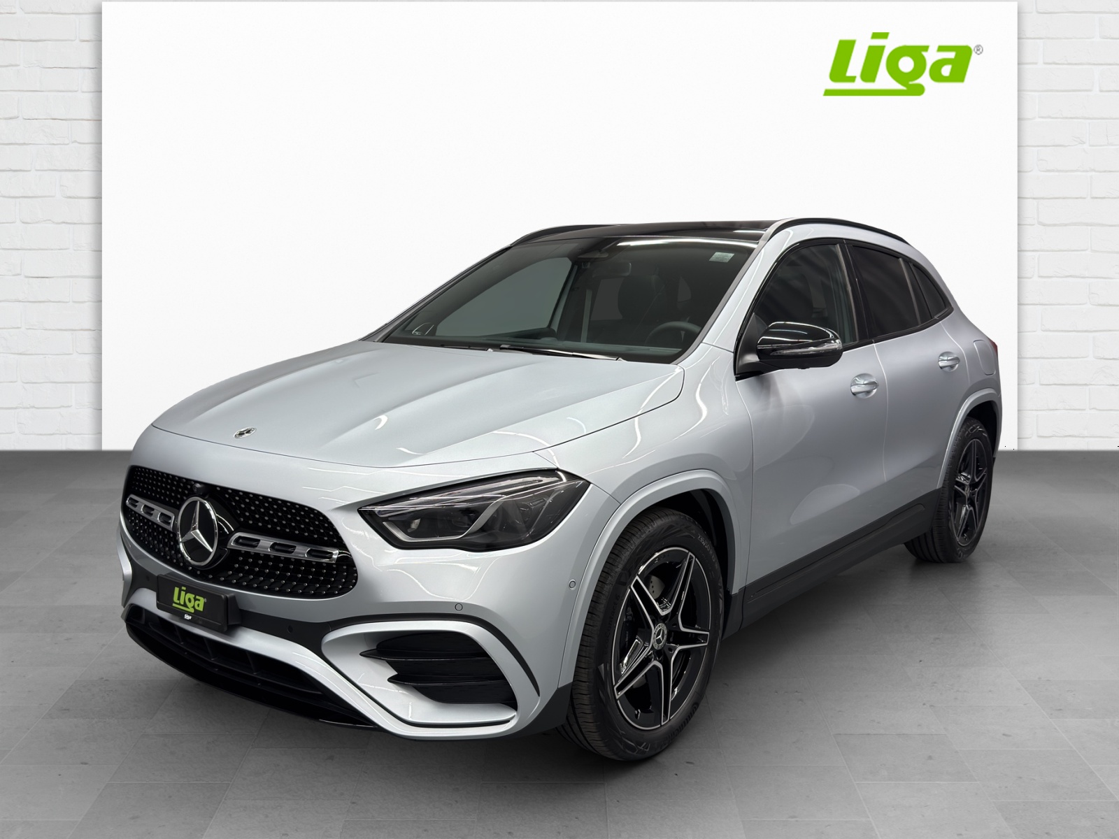 MERCEDES-BENZ GLA 220 AMG Line 4Matic