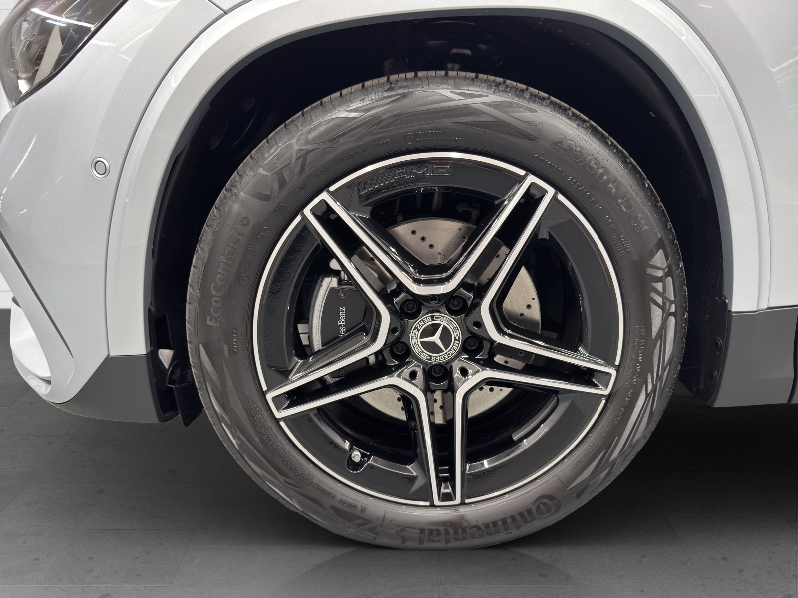 MERCEDES-BENZ GLA 220 AMG Line 4Matic-image-5