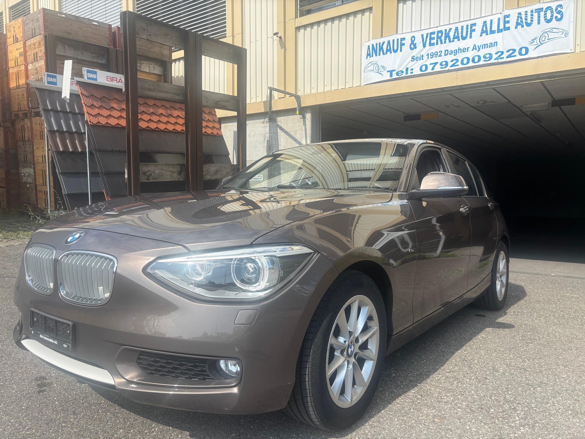 BMW 116i Urban Line Steptronic-image-2