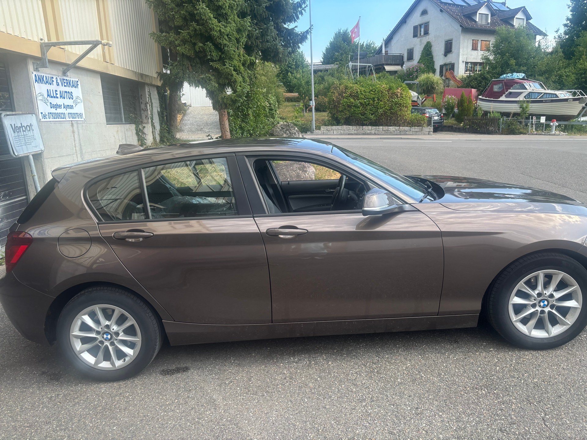 BMW 116i Urban Line Steptronic-image-6