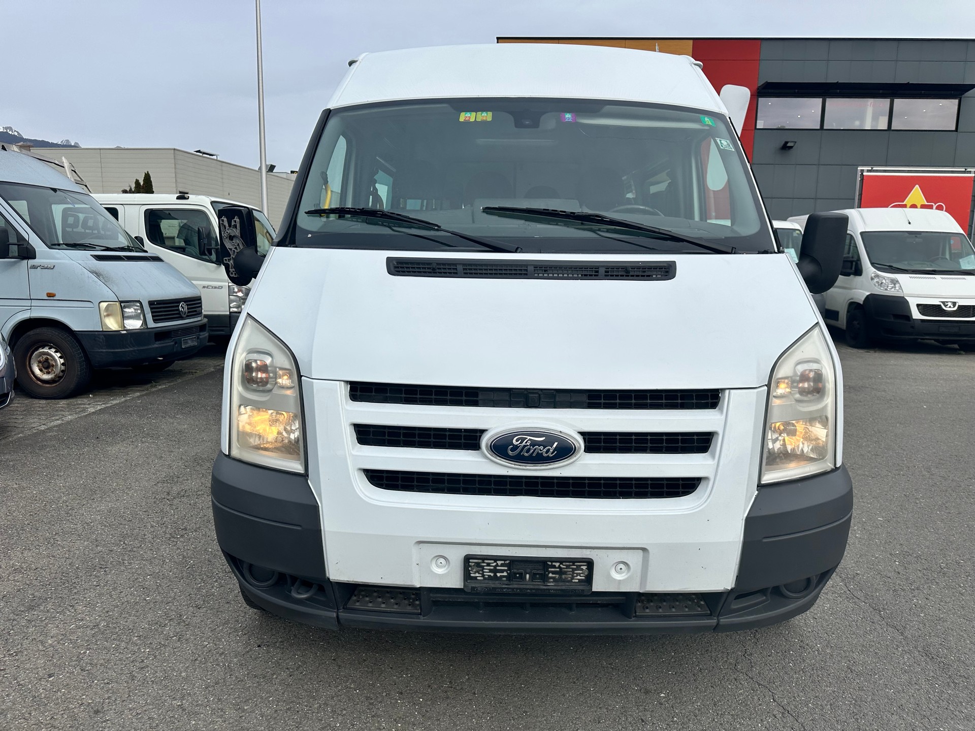 FORD Transit 2.4TDCi Bus M2 350L 4x4 Trend 14Pl.-image-6