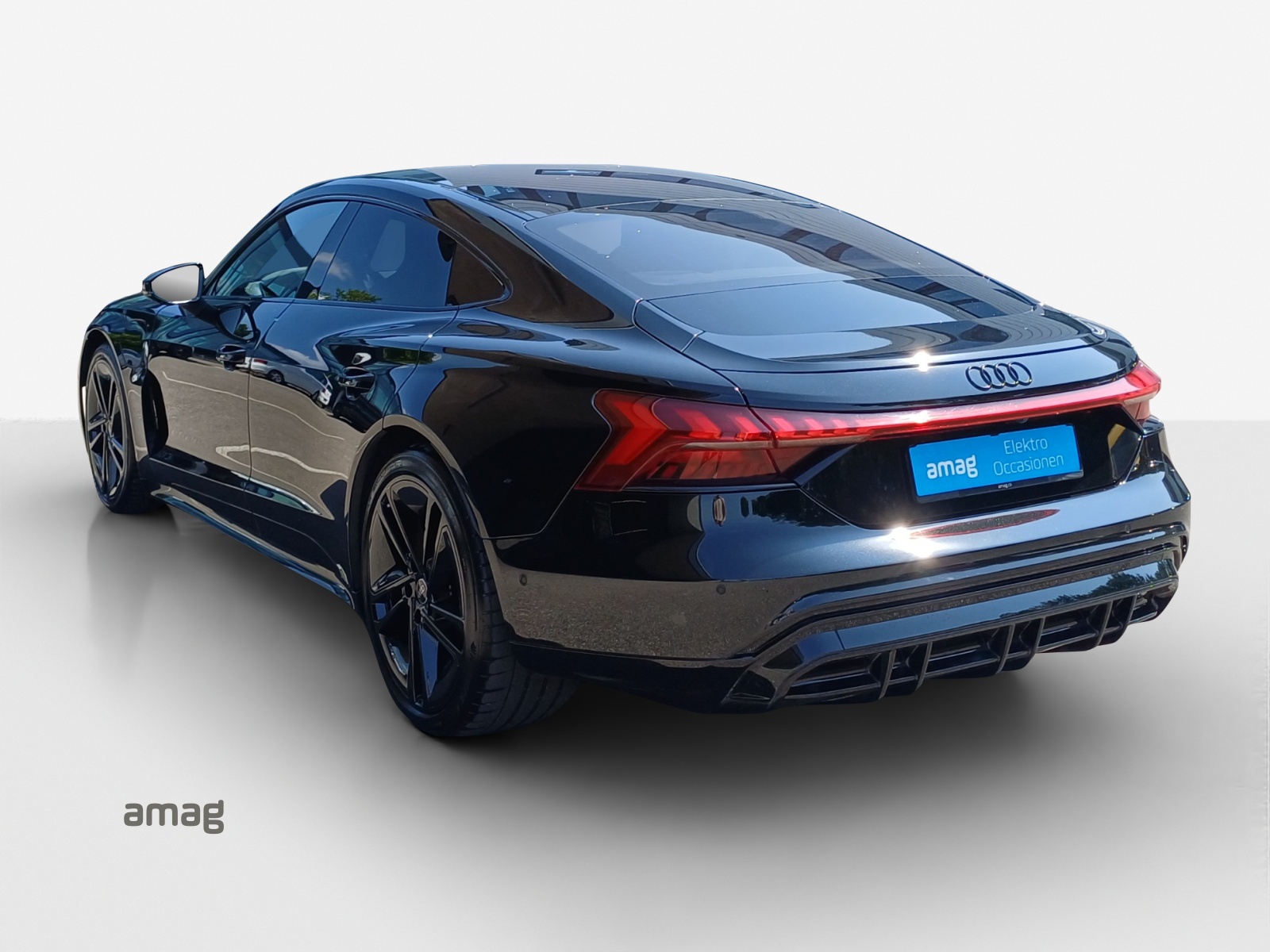 AUDI RS e-tron GT quattro-image-2