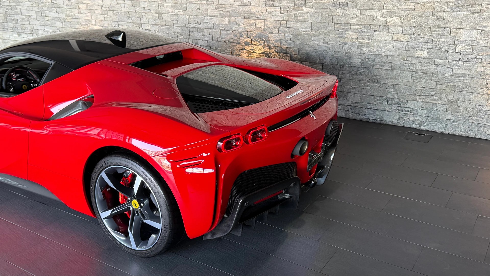 FERRARI SF90 Stradale-image-13