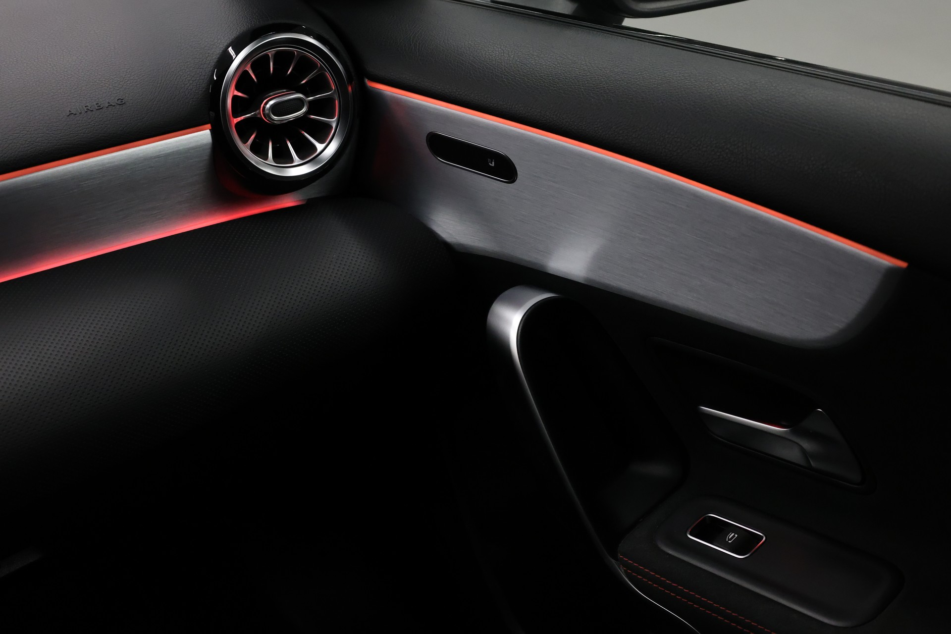 MERCEDES-BENZ A 35 AMG 4matic-image-20