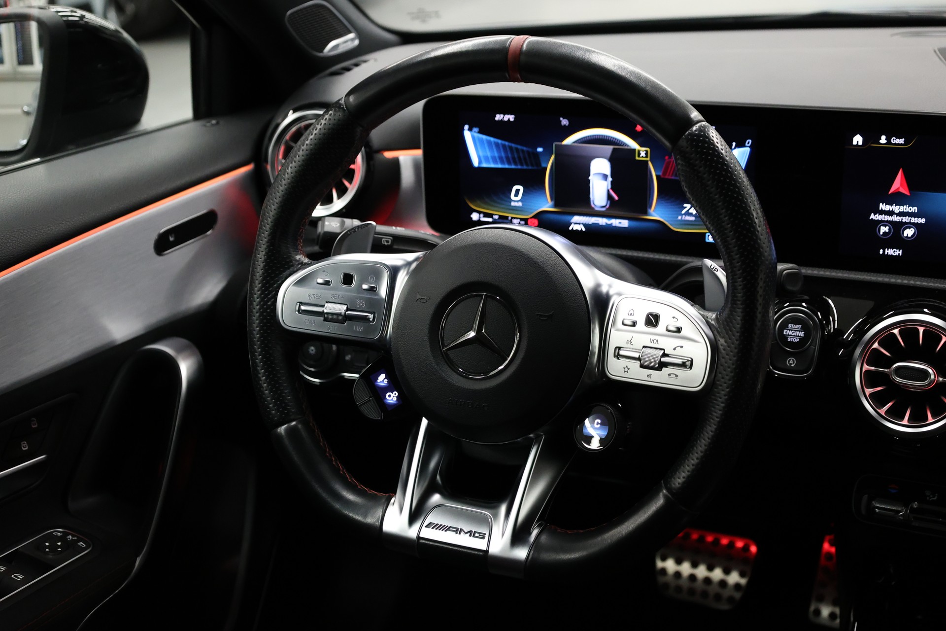 MERCEDES-BENZ A 35 AMG 4matic-image-15