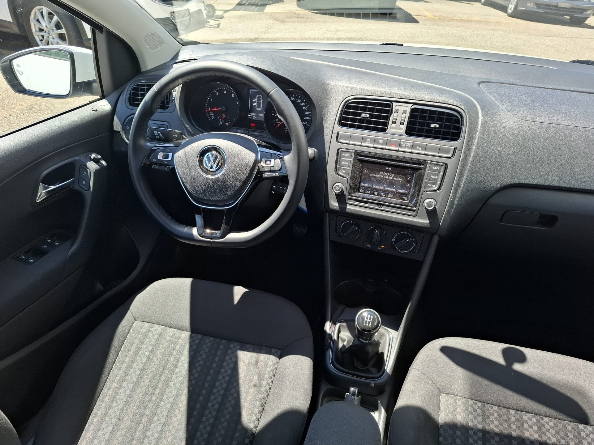 VW Polo 1.0 BMT Value-image-2