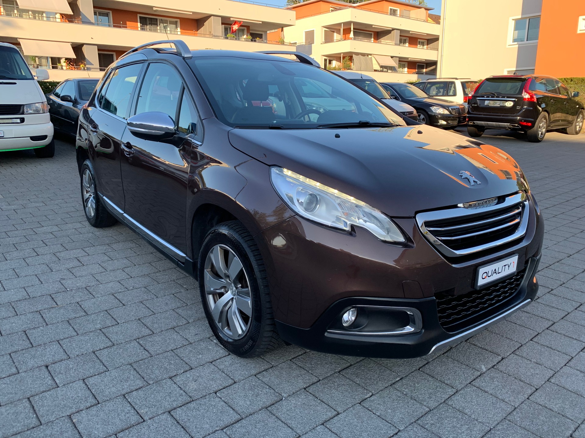PEUGEOT 2008 1.6 VTI Allure-image-2