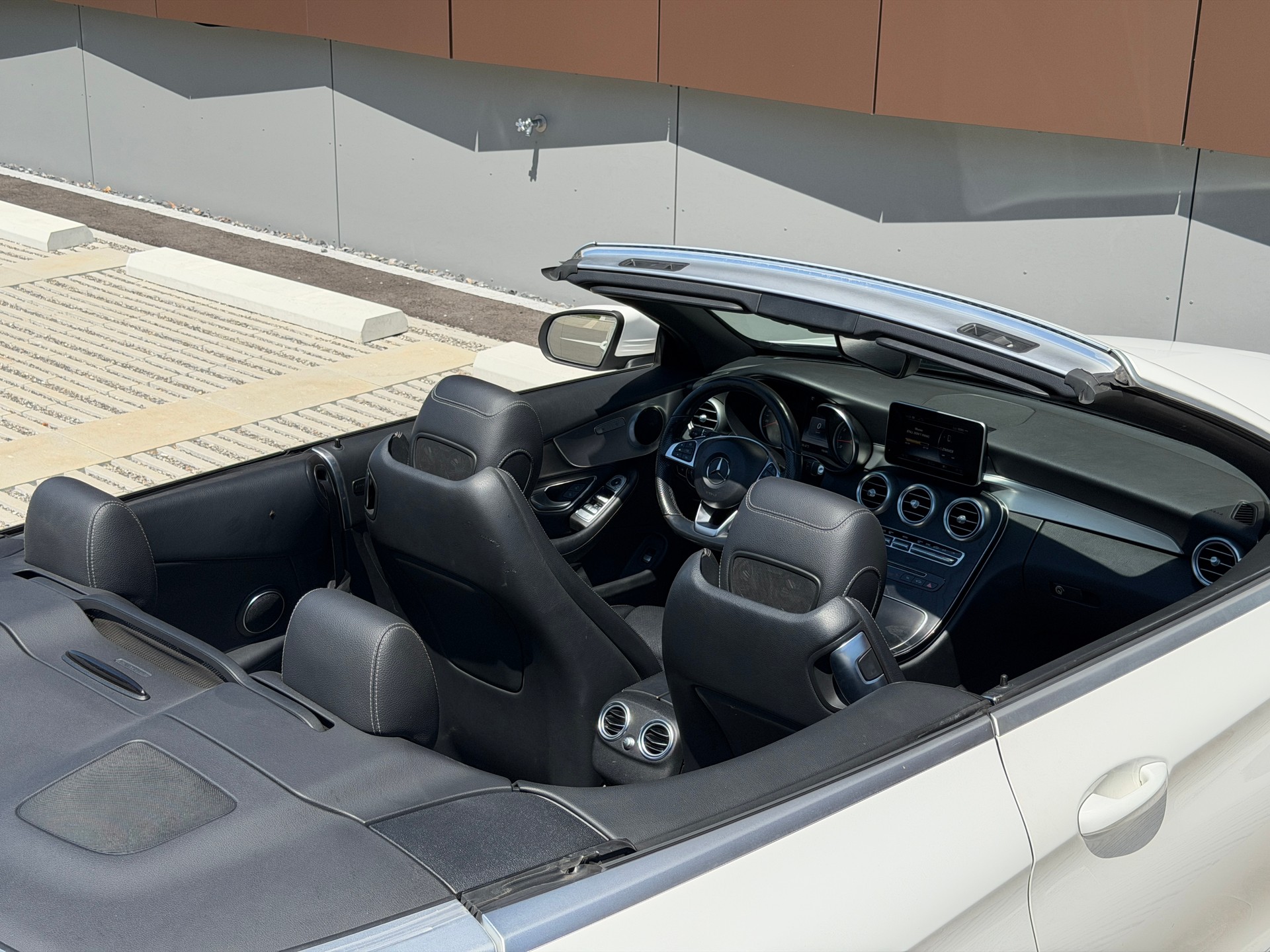 MERCEDES-BENZ C 180 Cabriolet AMG Line 9G-Tronig *elektr. Windschott* *Nackenheizung*-image-10