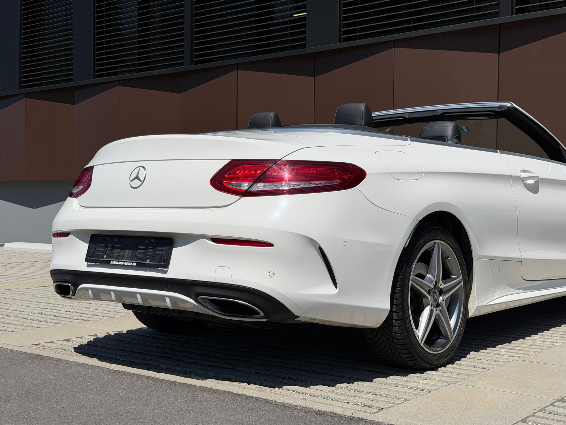 MERCEDES-BENZ C 180 Cabriolet AMG Line 9G-Tronig *elektr. Windschott* *Nackenheizung*-image-29