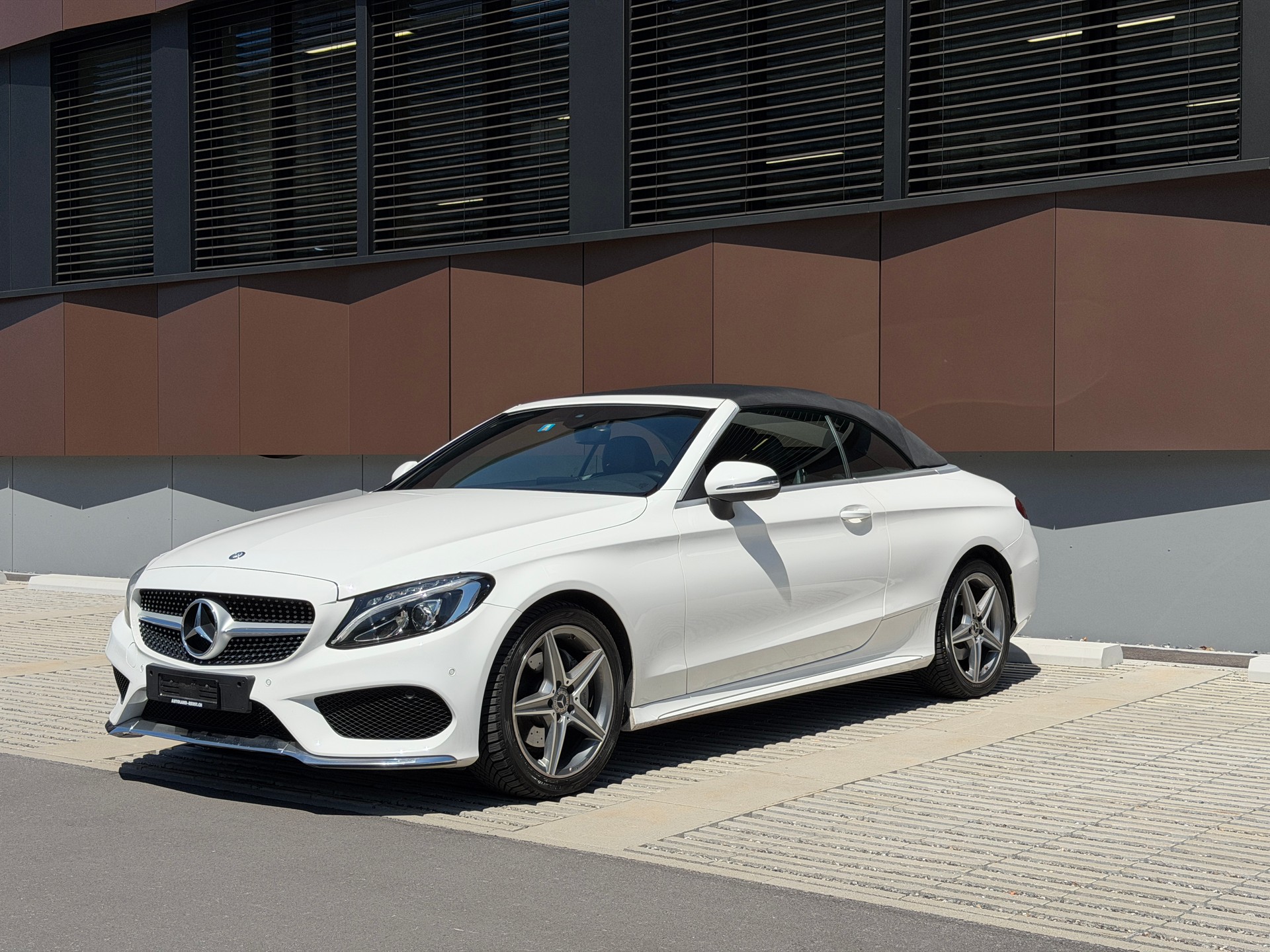 MERCEDES-BENZ C 180 Cabriolet AMG Line 9G-Tronig *elektr. Windschott* *Nackenheizung*-image-1