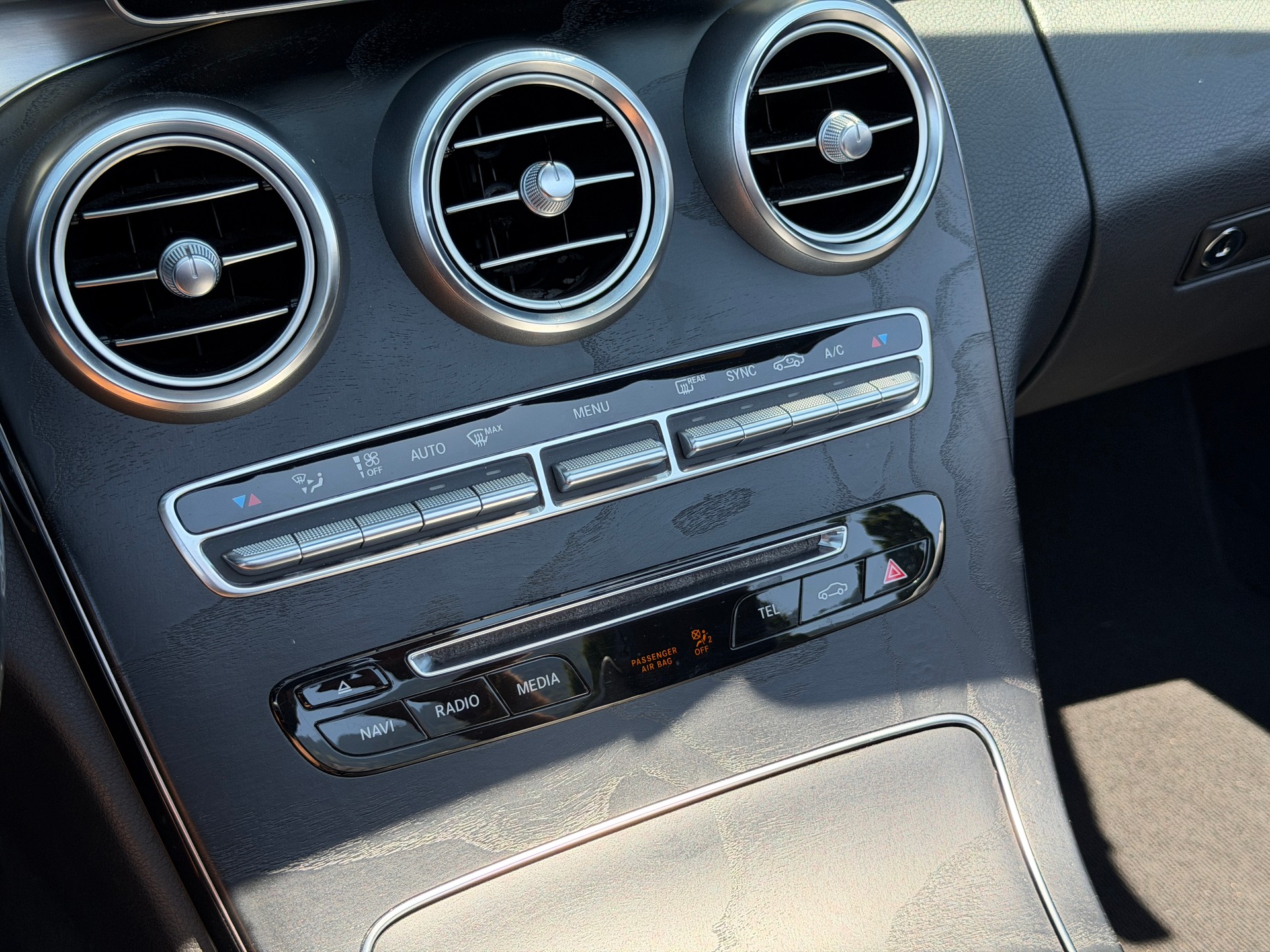 MERCEDES-BENZ C 180 Cabriolet AMG Line 9G-Tronig *elektr. Windschott* *Nackenheizung*-image-20
