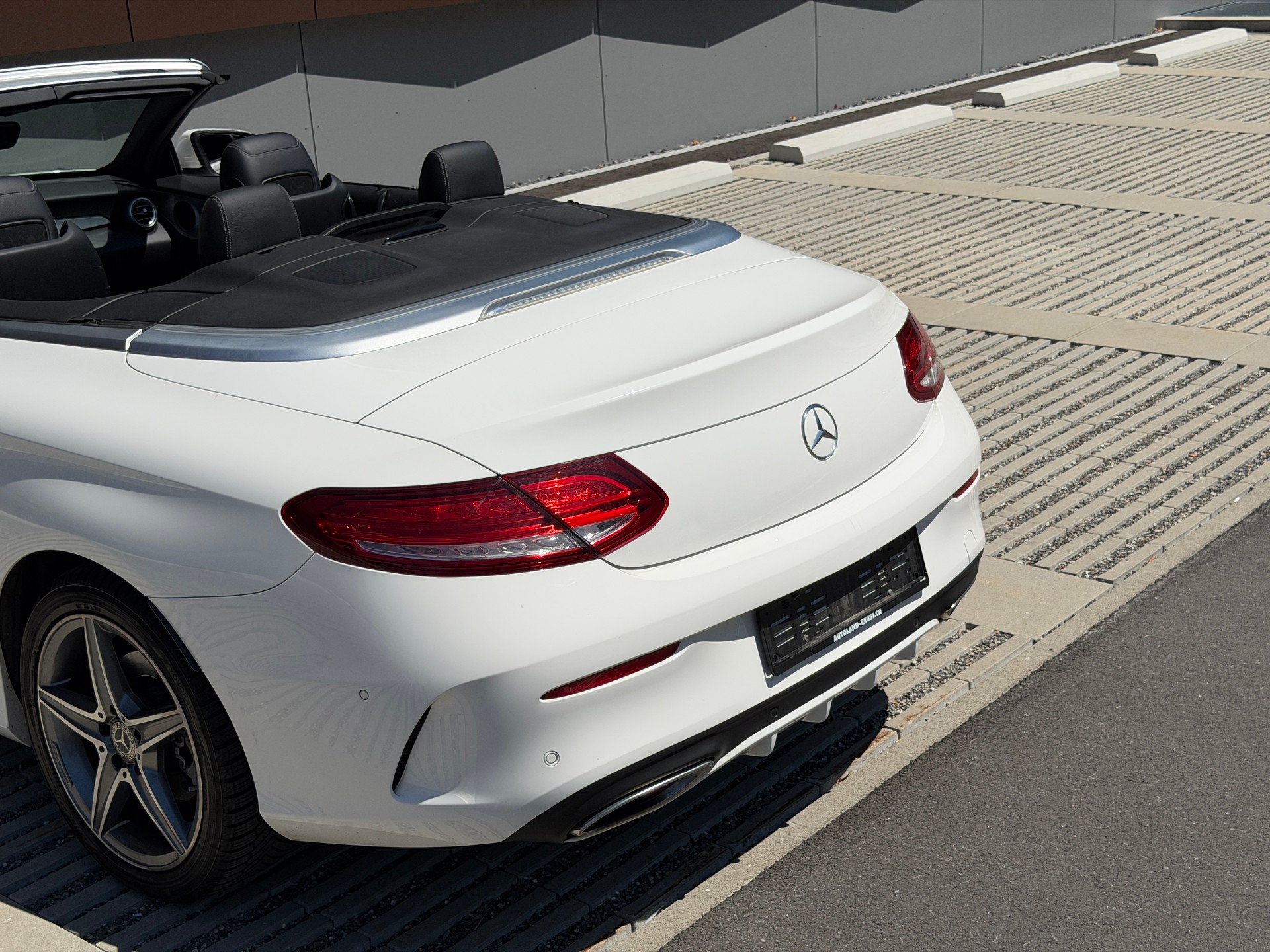 MERCEDES-BENZ C 180 Cabriolet AMG Line 9G-Tronig *elektr. Windschott* *Nackenheizung*-image-28