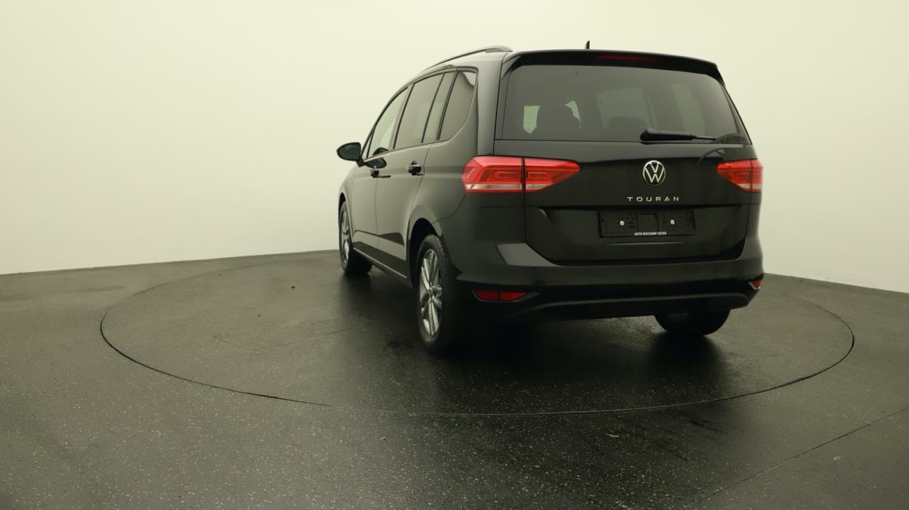 VW Touran 1.5 TSI EVO Limited-image-3