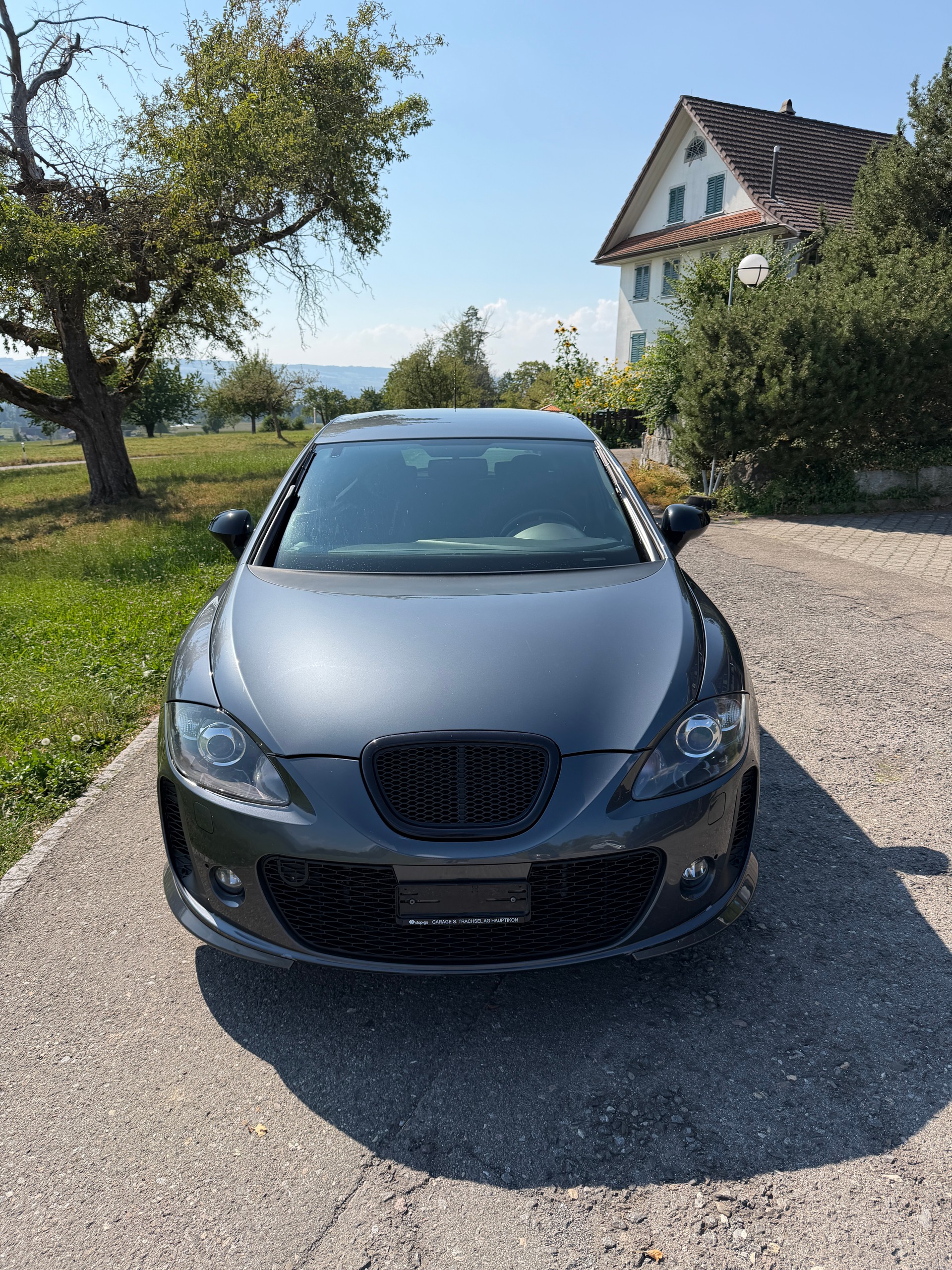 SEAT Leon 2.0 TSI Cupra R-image-1