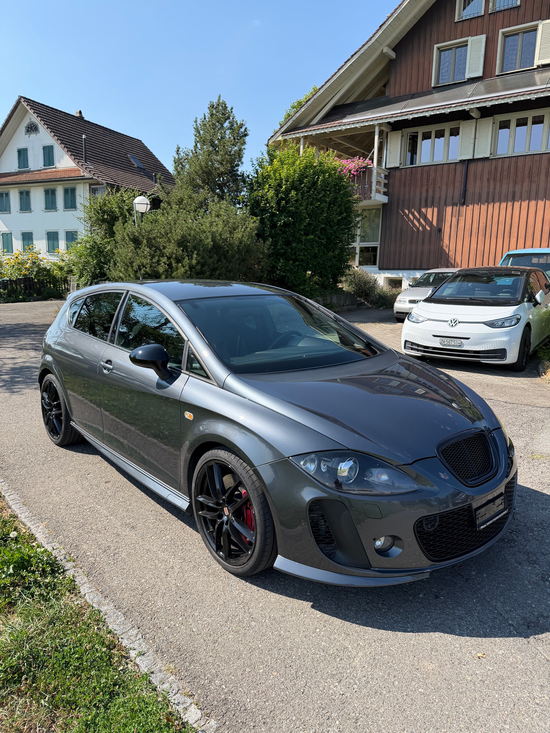 SEAT Leon 2.0 TSI Cupra R-image-7