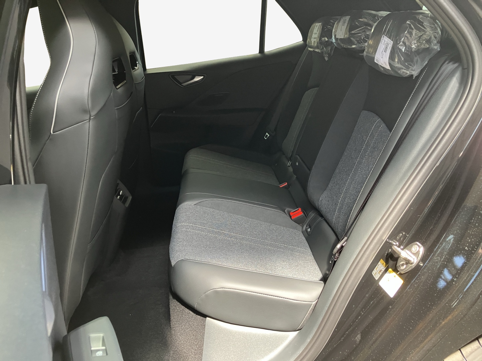 VW ID.3 Neo 79 kWh 231 PS Style-image-11