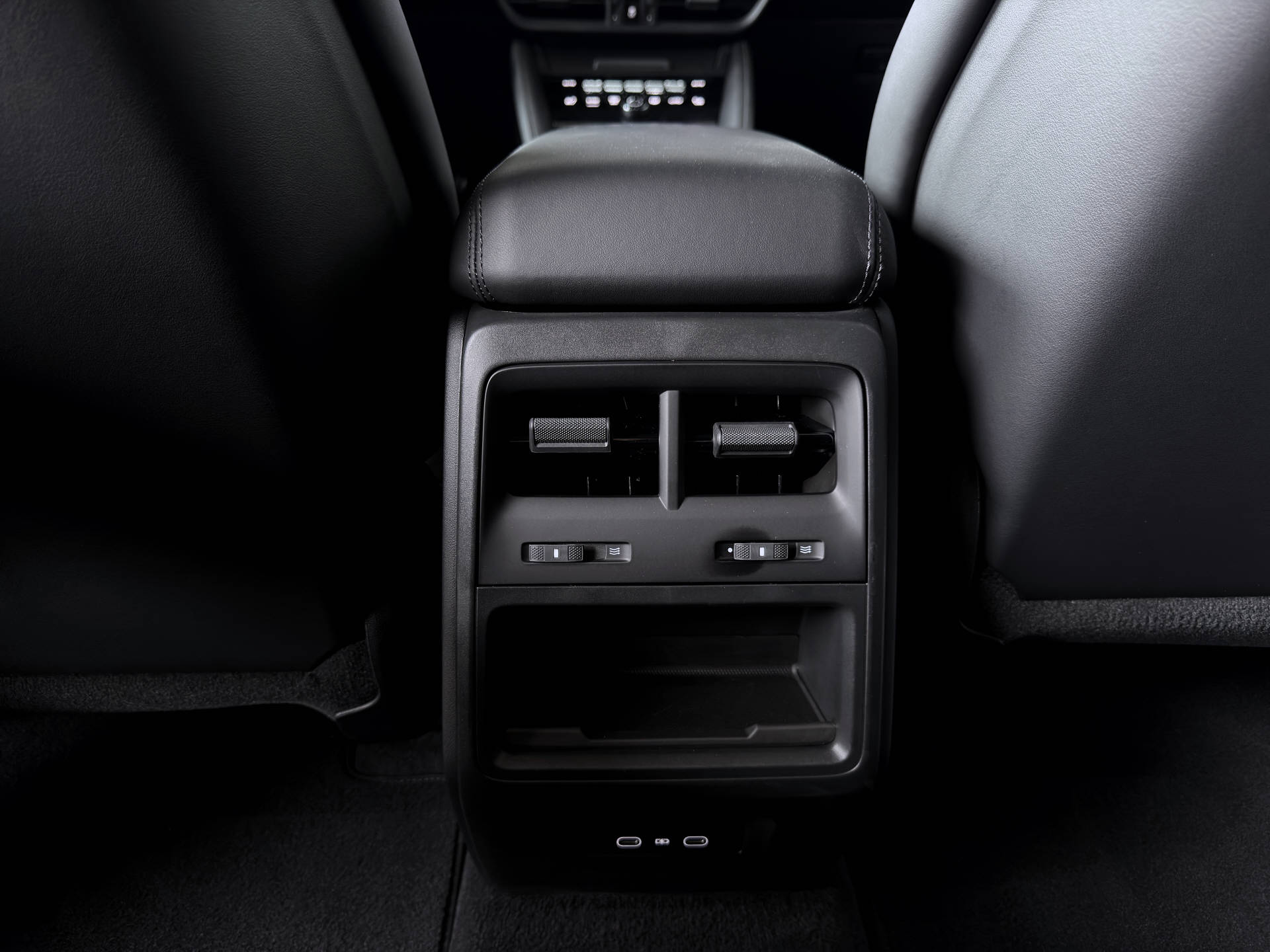 PORSCHE Macan 4S-image-12