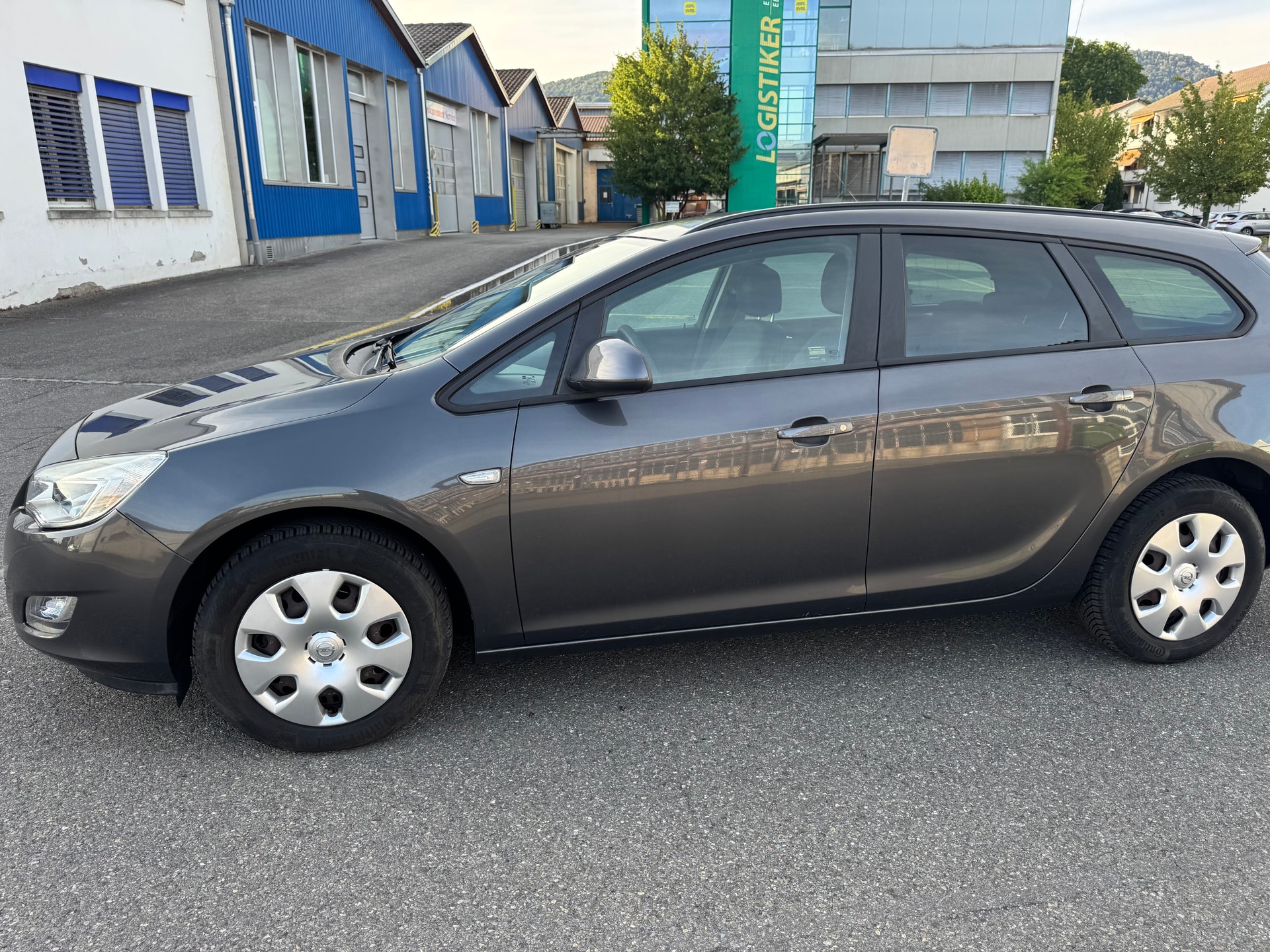 OPEL Astra SportsTourer 1.4i 16V Turbo-image-8