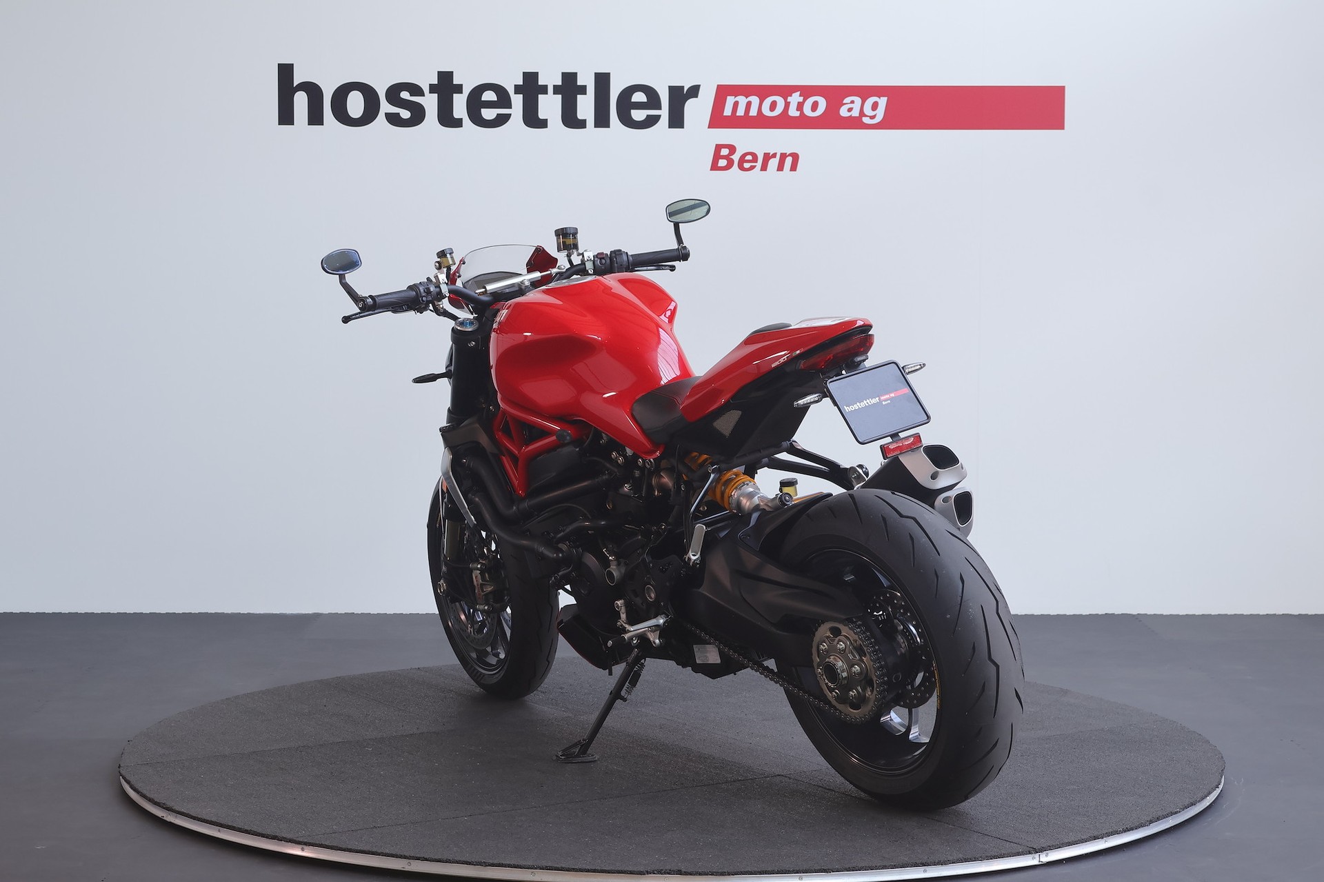 DUCATI Monster 1200 R-showroom-element-3