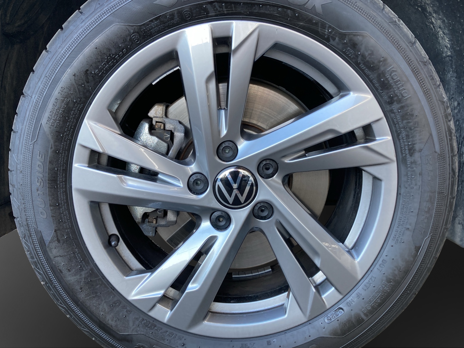 VW T-Roc 2.0 TSI R-Line DSG 4Motion-image-15
