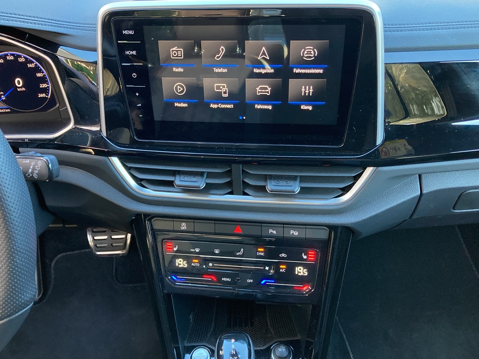 VW T-Roc 2.0 TSI R-Line DSG 4Motion-image-10