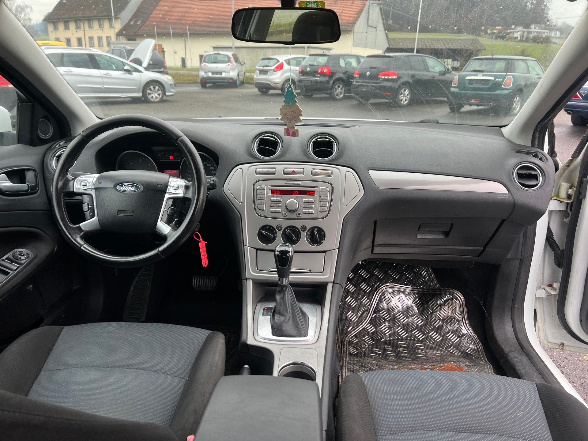 FORD Mondeo 2.0 TDCi 16V Titanium Automatic-image-9