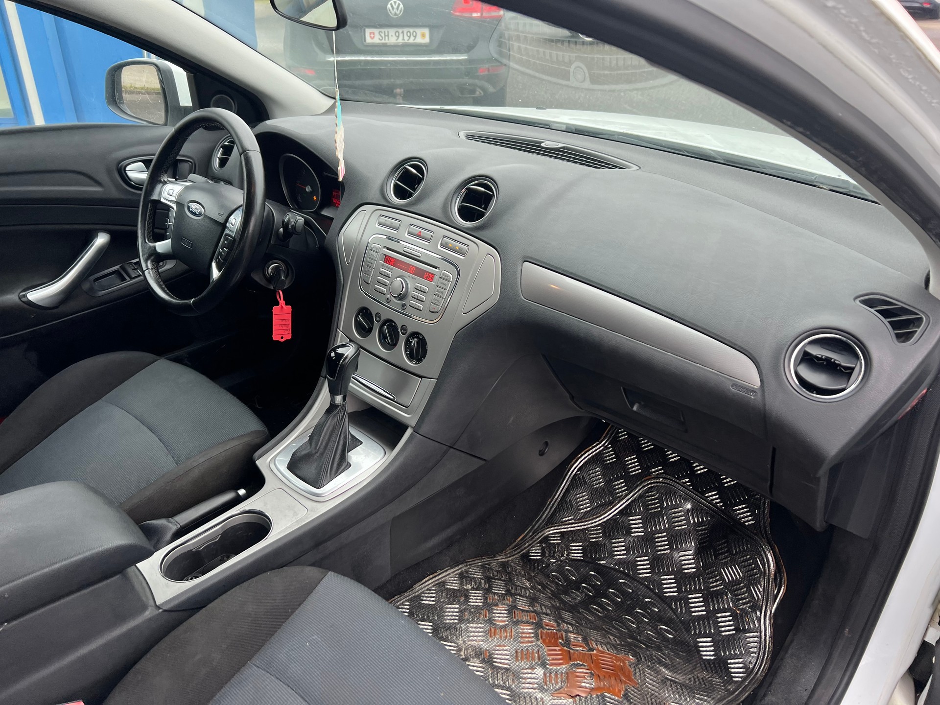 FORD Mondeo 2.0 TDCi 16V Titanium Automatic-image-10