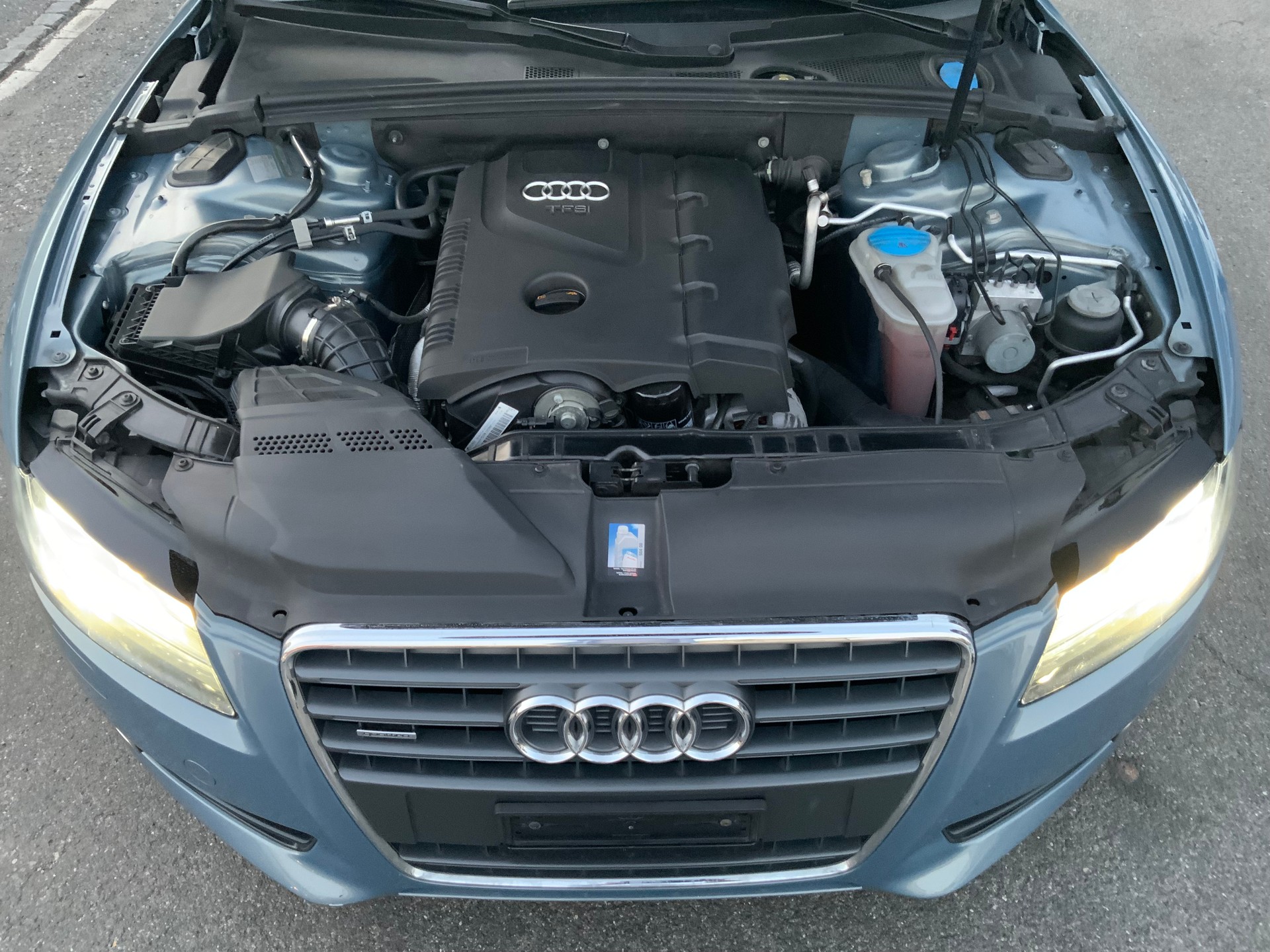 AUDI A5 Coupé 2.0 TFSI quattro-image-8