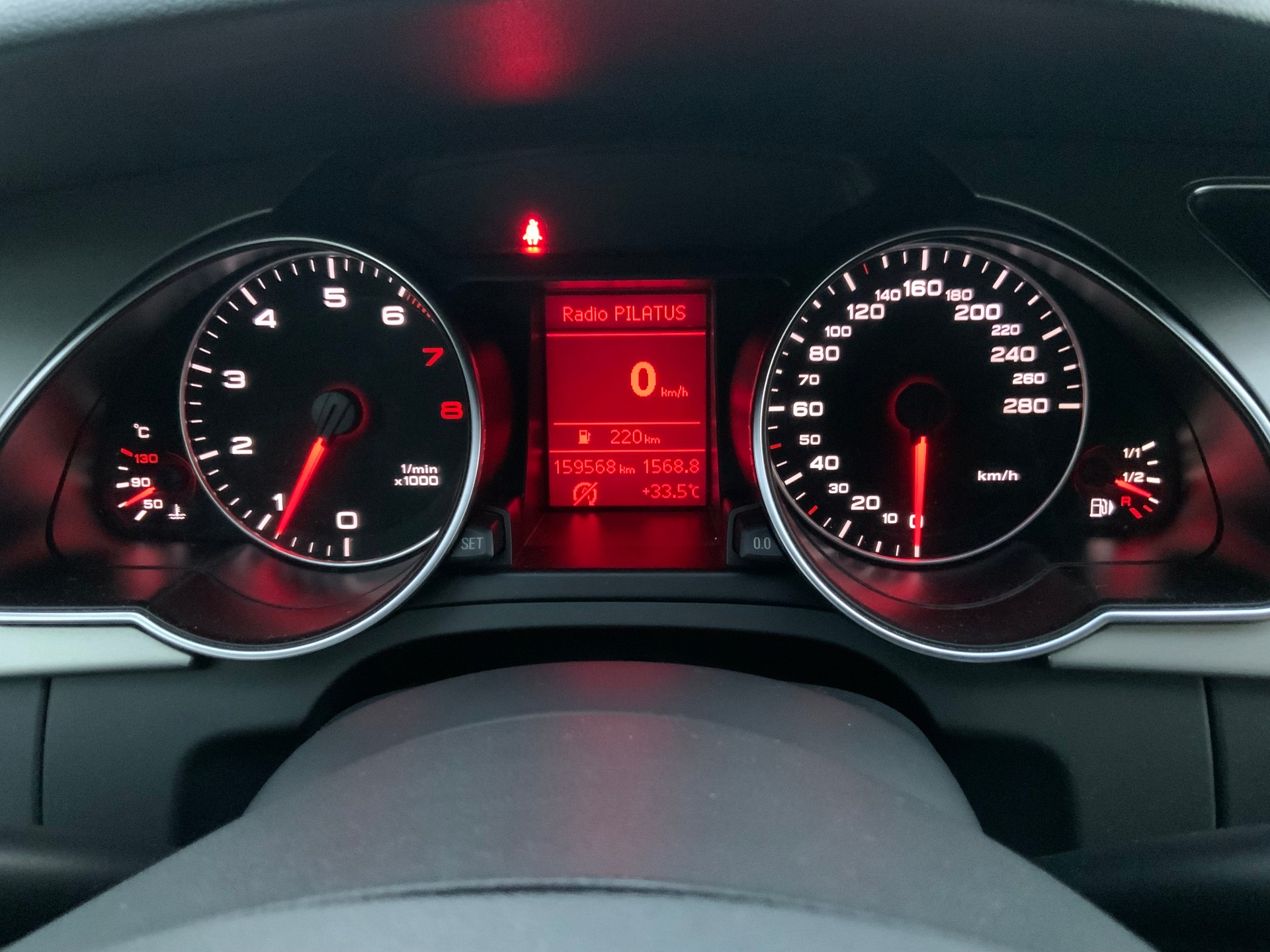 AUDI A5 Coupé 2.0 TFSI quattro-image-9