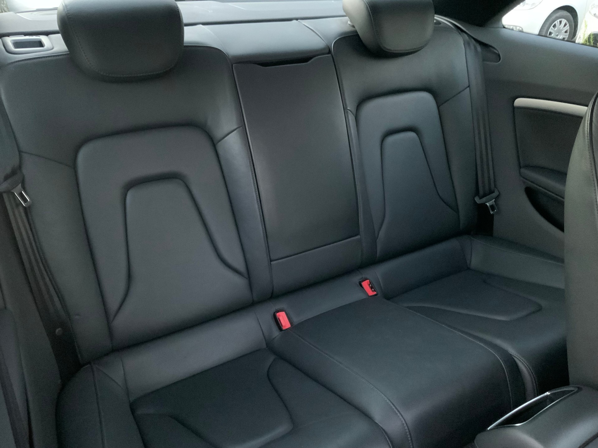 AUDI A5 Coupé 2.0 TFSI quattro-image-13