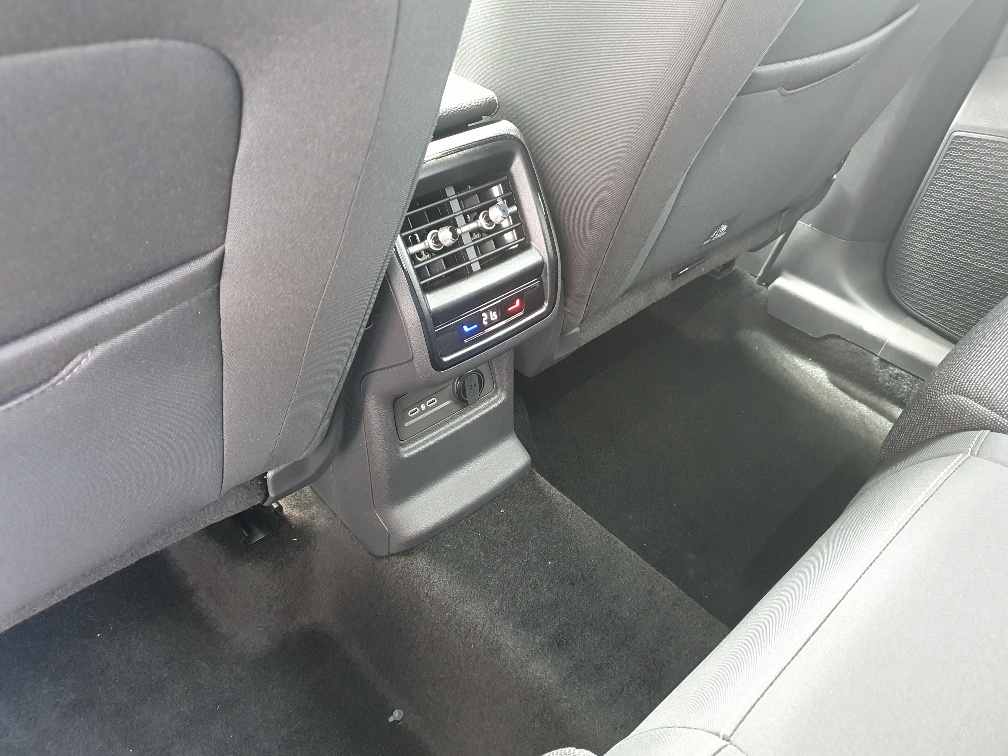 SKODA Kodiaq 2.0 TDI Selection 4x4-image-21