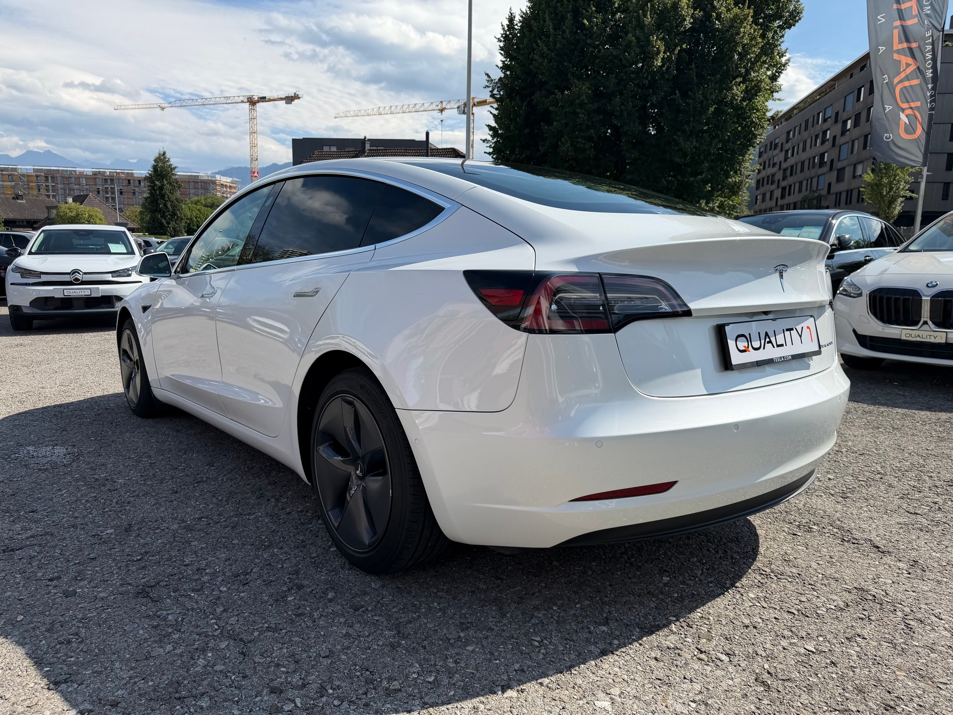 TESLA Model 3 Long Range Dual Motor AWD-image-7