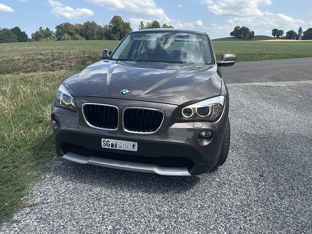 BMW X1-image-0