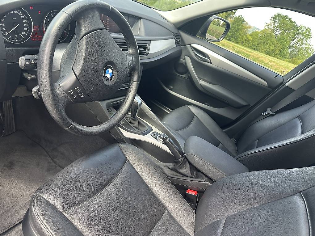 BMW X1-image-1