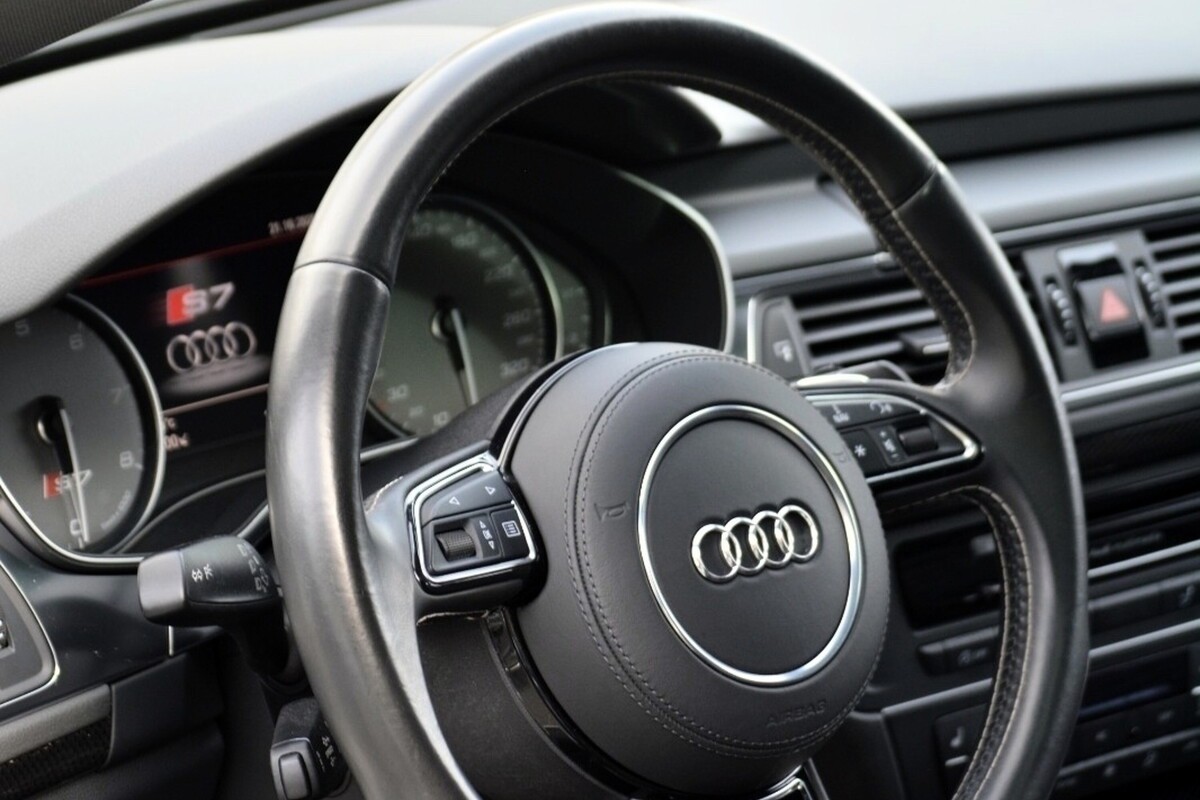 AUDI S7 Sportback 4.0 TFSI V8 quattro S-tronic-image-6