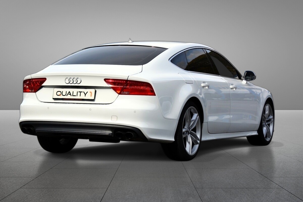 AUDI S7 Sportback 4.0 TFSI V8 quattro S-tronic-image-5