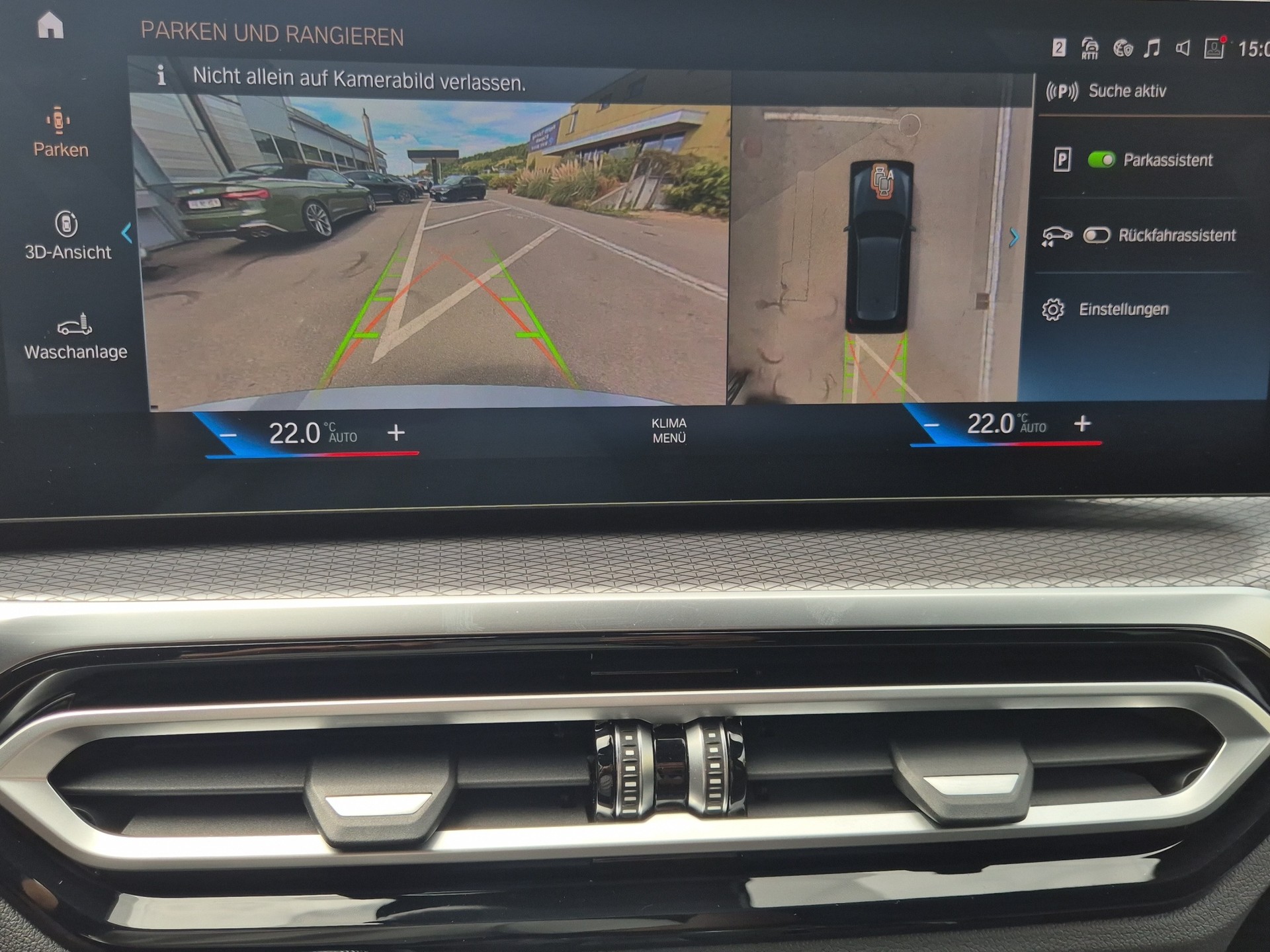 BMW 330e x DriveTouring Steptronic M Sport Pro-image-20