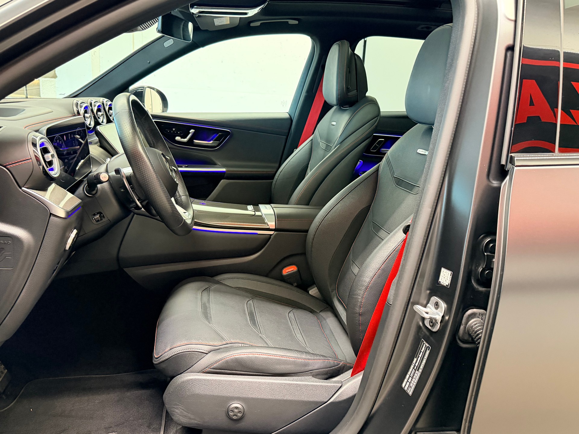 MERCEDES-BENZ GLC 43 AMG Executive Edition 4Matic 9G-Tronic-image-14