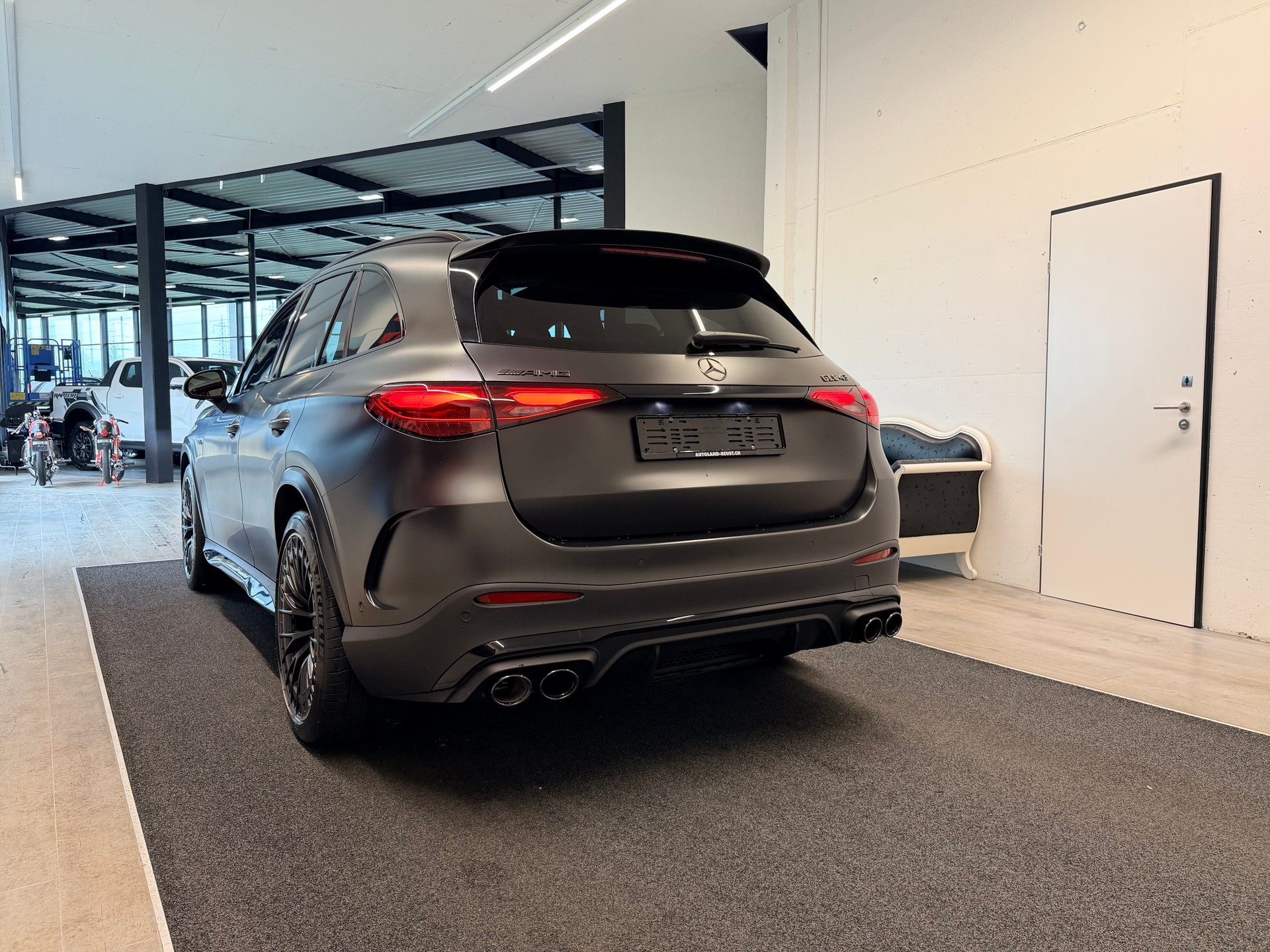 MERCEDES-BENZ GLC 43 AMG Executive Edition 4Matic 9G-Tronic-image-7