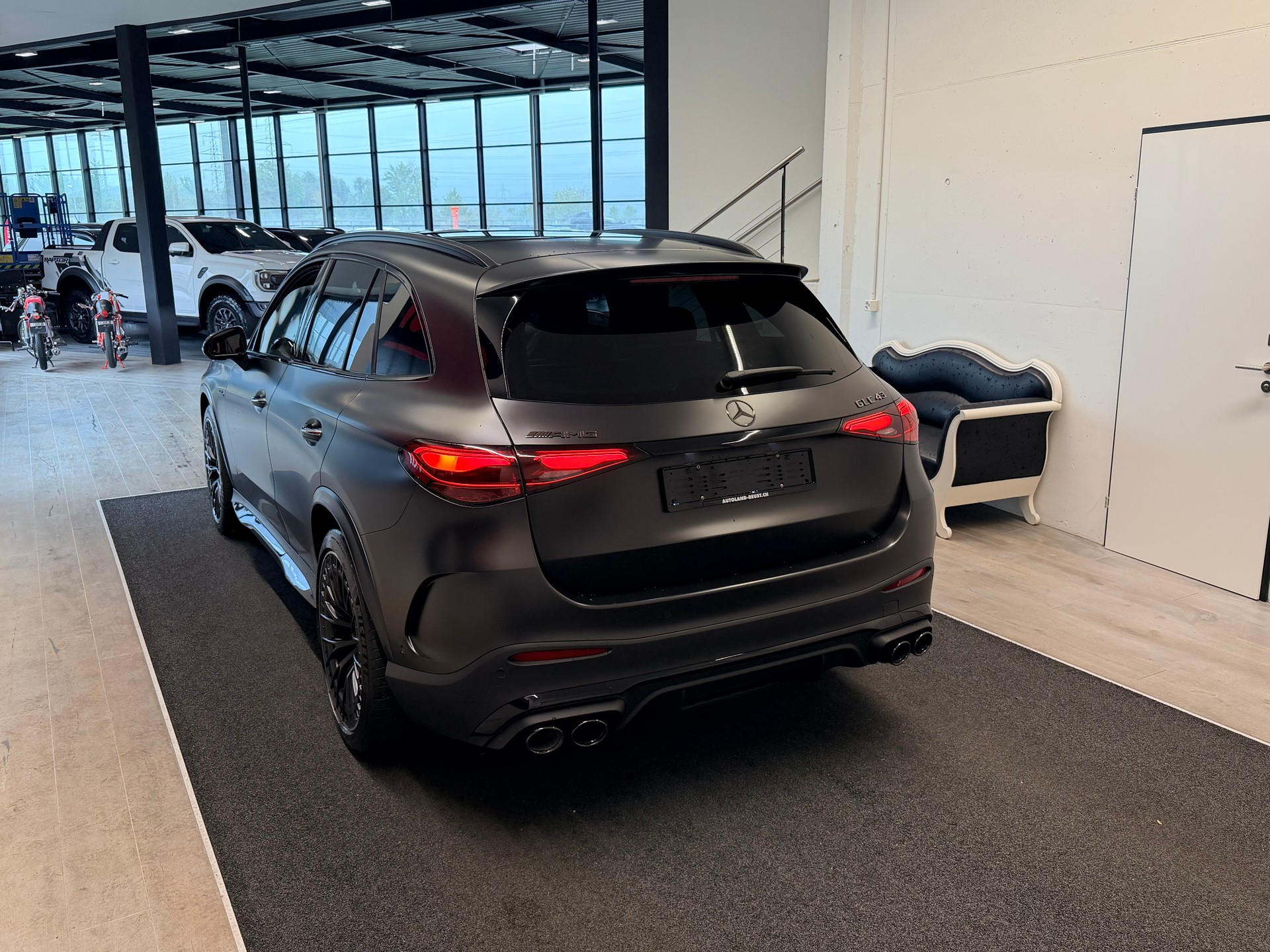 MERCEDES-BENZ GLC 43 AMG Executive Edition 4Matic 9G-Tronic-image-8