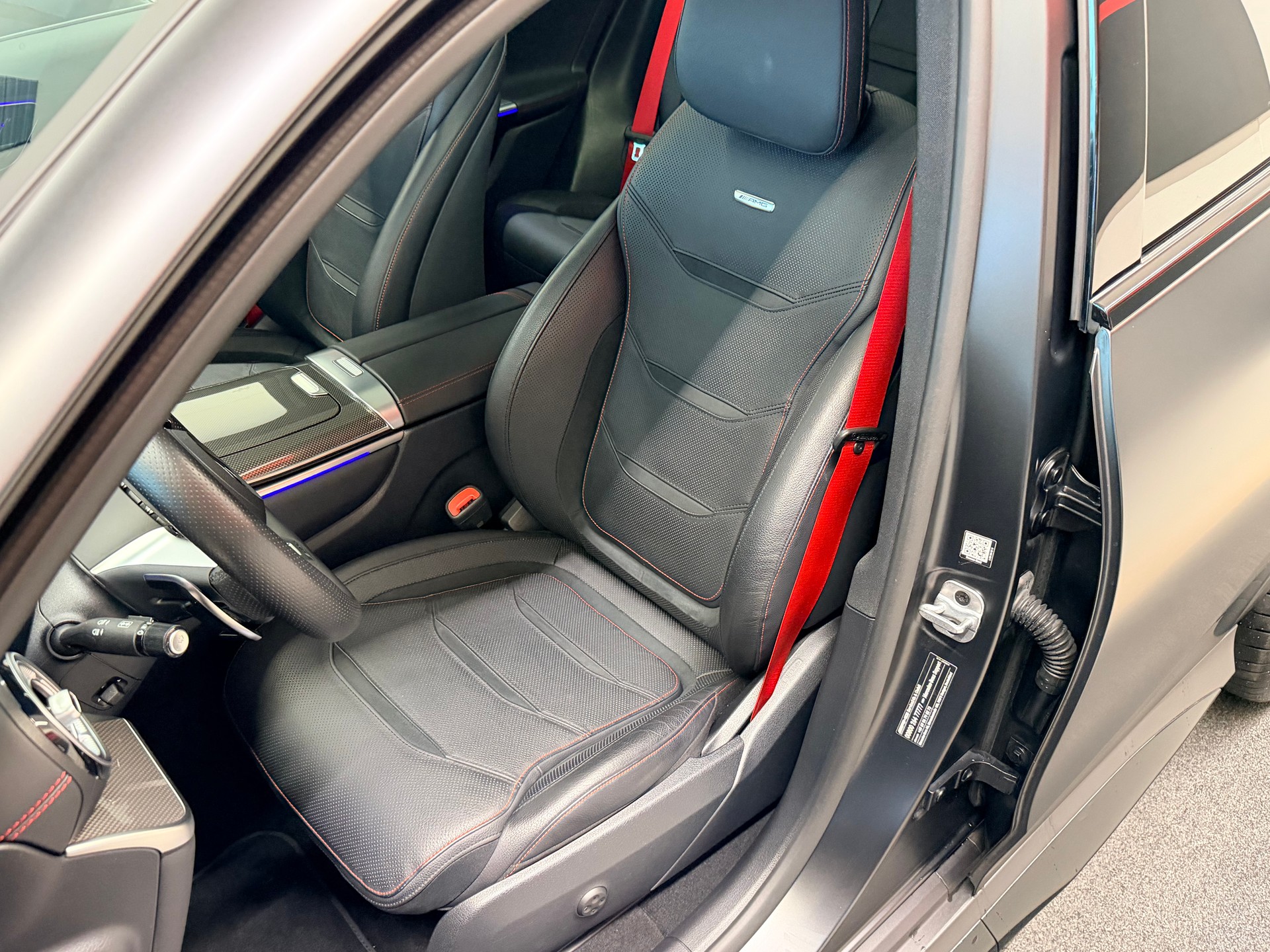 MERCEDES-BENZ GLC 43 AMG Executive Edition 4Matic 9G-Tronic-image-15