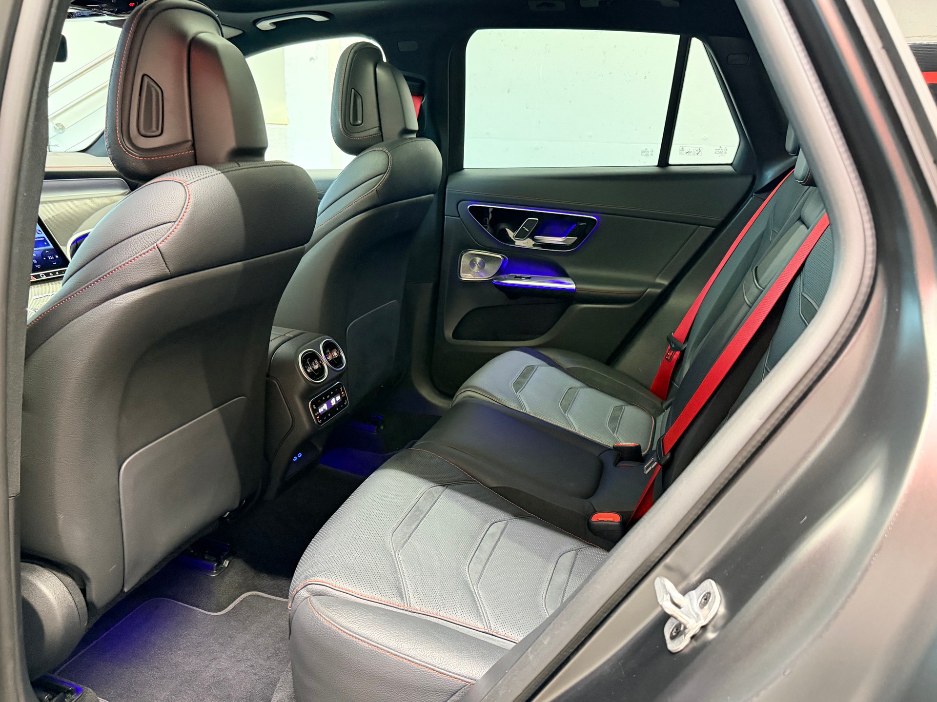 MERCEDES-BENZ GLC 43 AMG Executive Edition 4Matic 9G-Tronic-image-16